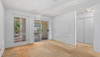 Waikele Community Assn. townhouse # E202, Waipahu, Hawaii - photo 3 of 25