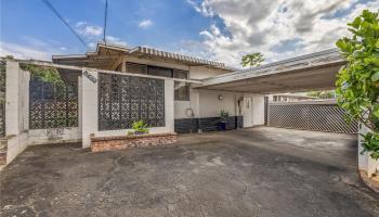 94-365  Kahuapaa Place Waipahu Triangle, Waipahu home - photo 2 of 17