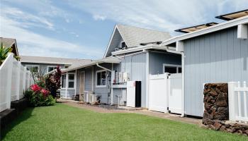 94-386  Makapipipi Street Mililani Area, Central home - photo 2 of 25