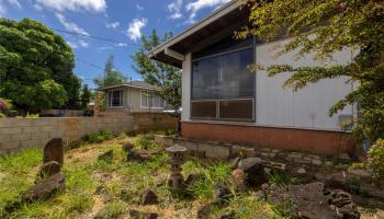 94-399  Apowale Street Waipahu Gardens, Waipahu home - photo 2 of 16