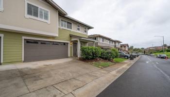 94-470 Paiwa Street Waipahu - Rental - photo 2 of 25