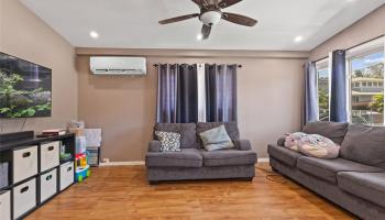 94-555  Awamoi Street Waipahu Gardens, Waipahu home - photo 2 of 23