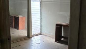 946  Halona St Kapalama, Honolulu home - photo 5 of 8