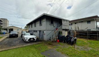 946 Winant Street Honolulu - Multi-family - photo 4 of 16