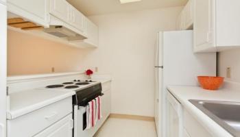 Waikele Comm Assn townhouse # R201, Waipahu, Hawaii - photo 5 of 10