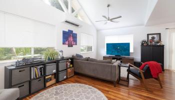 94-689  Lumiaina Street Waikele, Waipahu home - photo 4 of 25