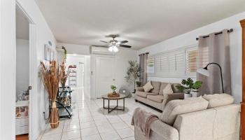 94-815  Kaaka Street Village Park, Waipahu home - photo 5 of 10