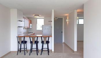 949 Ala Nanala St Honolulu - Rental - photo 3 of 18