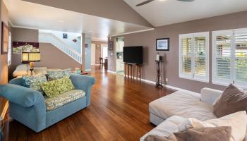 95-1003  Puulu Street Mililani Mauka, Central home - photo 3 of 25