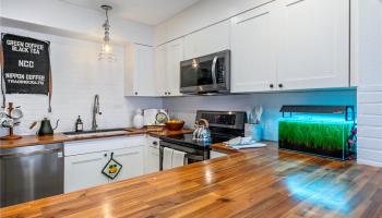 Kumelewai Court 2 condo # G, Mililani, Hawaii - photo 6 of 19