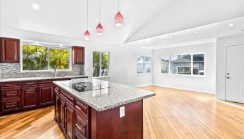 95-1060  Hakala Street Mililani Mauka, Central home - photo 6 of 25