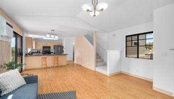 95-1061  Kekahi Street Mililani Mauka, Central home - photo 2 of 25