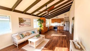 95-135  Hamumu Place Mililani Area, Central home - photo 2 of 18