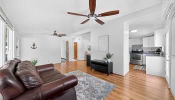 95-145  Wailawa Pl Waipio Acres/waikalani Woodlands, Central home - photo 3 of 25