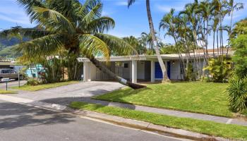 952  Holoholo Street Enchanted Lake, Kailua home - photo 3 of 25