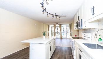 Waikalani Woodlands condo # D402, Mililani, Hawaii - photo 4 of 16