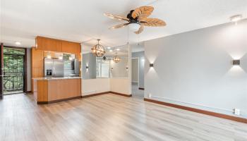 Waikalani Woodlands condo # D501, Mililani, Hawaii - photo 5 of 22