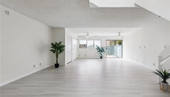 95-400 Hokukea Court townhouse # 250, Mililani, Hawaii - photo 1 of 17