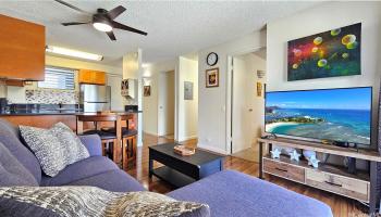 Lakeview Plaza condo # 502, Honolulu, Hawaii - photo 2 of 21