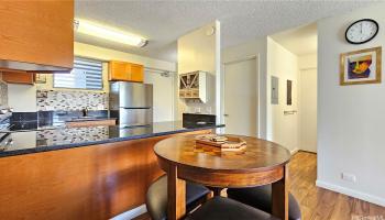 Lakeview Plaza condo # 502, Honolulu, Hawaii - photo 4 of 21