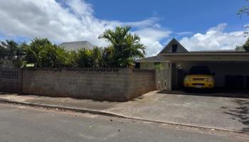 95-595 Naholoholo Street Mililani Area, Central home - photo 2 of 7 95-595 Naholoholo Street Mililani Area, Central home - photo 2 of 7