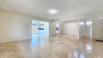 95-720  Lewanuu Street Mililani Area, Central home - photo 5 of 25