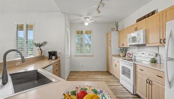 Terraces At Launani Valley condo # E304, Honolulu, Hawaii - photo 4 of 24