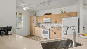 Terraces At Launani Valley condo # E304, Honolulu, Hawaii - photo 5 of 24