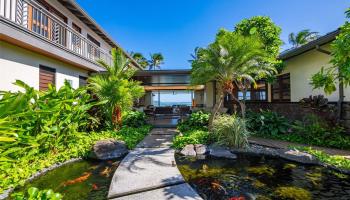 96  Niuiki Cir Niu Beach, Diamond Head home - photo 3 of 25