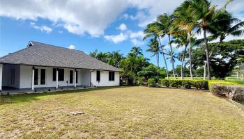 961 Kealaolu Ave Honolulu - Rental - photo 4 of 25