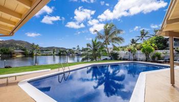 964  Iopono Loop Enchanted Lake, Kailua home - photo 2 of 25