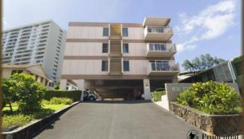 968 Spencer St condo # 305, Honolulu, Hawaii - photo 1 of 10 968 Spencer St condo # 305, Honolulu, Hawaii - photo 1 of 10