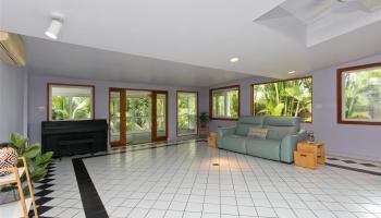 969 Lunahooko Place Maunawili, Kailua home - photo 5 of 25 969 Lunahooko Place Maunawili, Kailua home - photo 5 of 25
