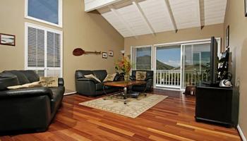 976 Kaahue St Mariners Ridge, Hawaii Kai home - photo 4 of 10 976 Kaahue St Mariners Ridge, Hawaii Kai home - photo 4 of 10