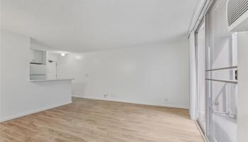 Pearl Ridge Gdns & Twr condo # 7-105, Aiea, Hawaii - photo 4 of 17