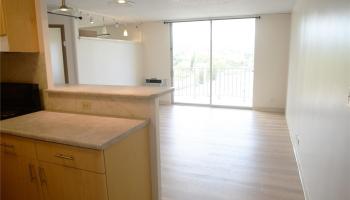 Pearl Ridge Gdns & Twr condo # 7-1706, Aiea, Hawaii - photo 3 of 23