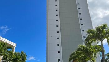 Pearl Ridge Gdns & Twr condo # 7-702, Aiea, Hawaii - photo 1 of 4