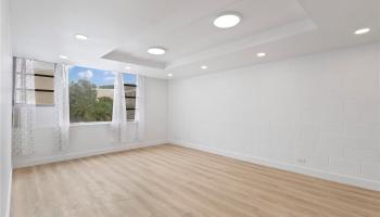 Pearl Ridge Gdns & Twr condo # 1-201, Aiea, Hawaii - photo 2 of 24