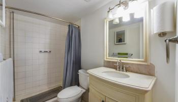 Pearl Ridge Gdns & Twr condo # 2-301, Aiea, Hawaii - photo 3 of 18