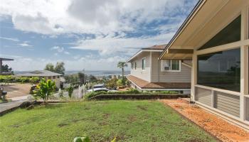 98-1156  Iliee Street Aiea Heights, PearlCity home - photo 3 of 9