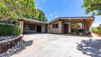 98-1225 Ulune Street Aiea Heights, PearlCity home - photo 2 of 25 98-1225 Ulune Street Aiea Heights, PearlCity home - photo 2 of 25