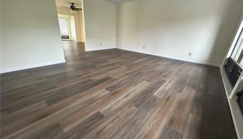 98-1784 Kaahumanu St Aiea - Rental - photo 4 of 20