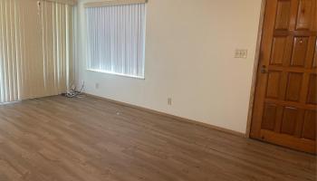 98-1805 Kaahumanu St Aiea - Rental - photo 3 of 10