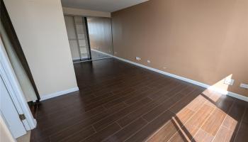 Pearlridge Square condo # 1104, Aiea, Hawaii - photo 4 of 7