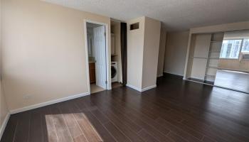 Pearlridge Square condo # 1104, Aiea, Hawaii - photo 5 of 7