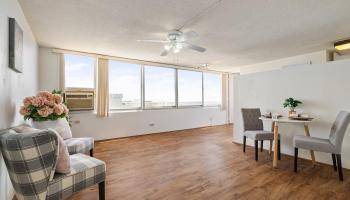 Pearlridge Square condo # 3402, Aiea, Hawaii - photo 1 of 25