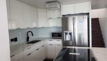 Pearlridge Square condo # 4401, Aiea, Hawaii - photo 1 of 12