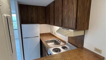 Pearlridge Square condo # 808, Aiea, Hawaii - photo 4 of 13