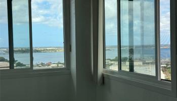 Park At Pearlridge condo # C1706, Aiea, Hawaii - photo 4 of 19