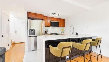 98-380 Koauka Loop townhouse # 342, Aiea, Hawaii - photo 3 of 25